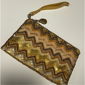 Vintage sequin wristlet w/ satin lining, EUC, gold, cream, charming color story